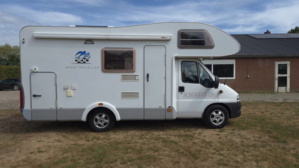 Verkocht! 6 persoons Knaus met stapelbed