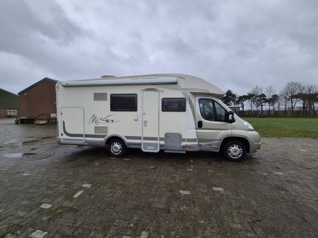 Verkocht! Mooie Mc Louis 2x hefbed