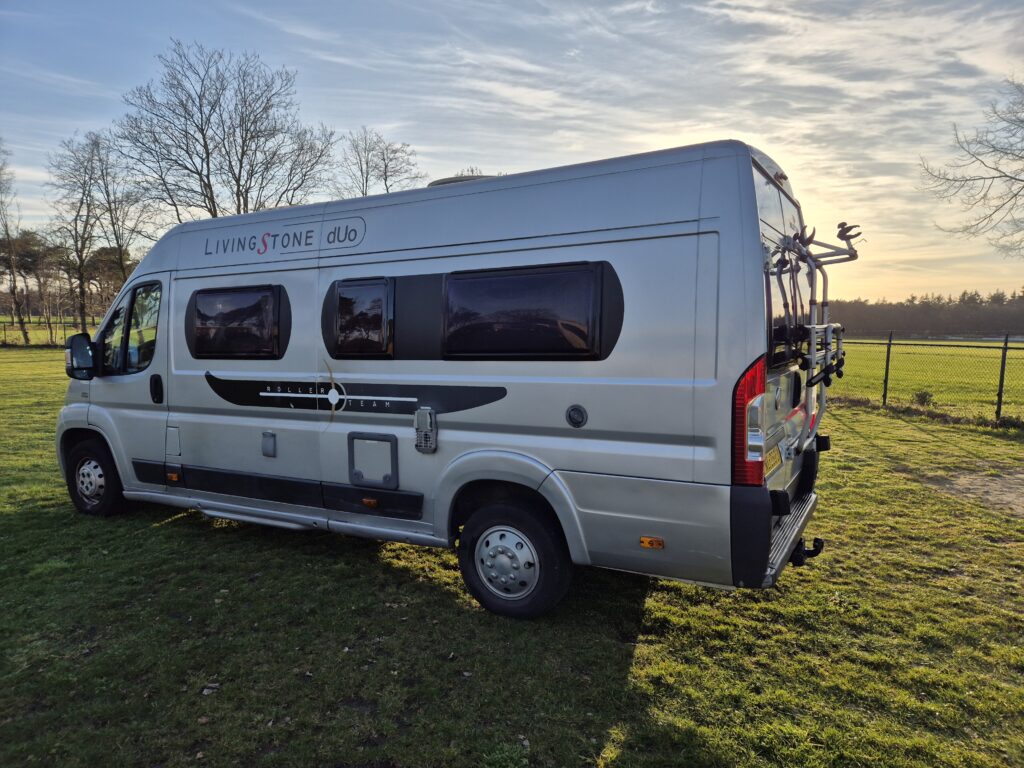 Verkocht! Rollerteam buscamper met schade